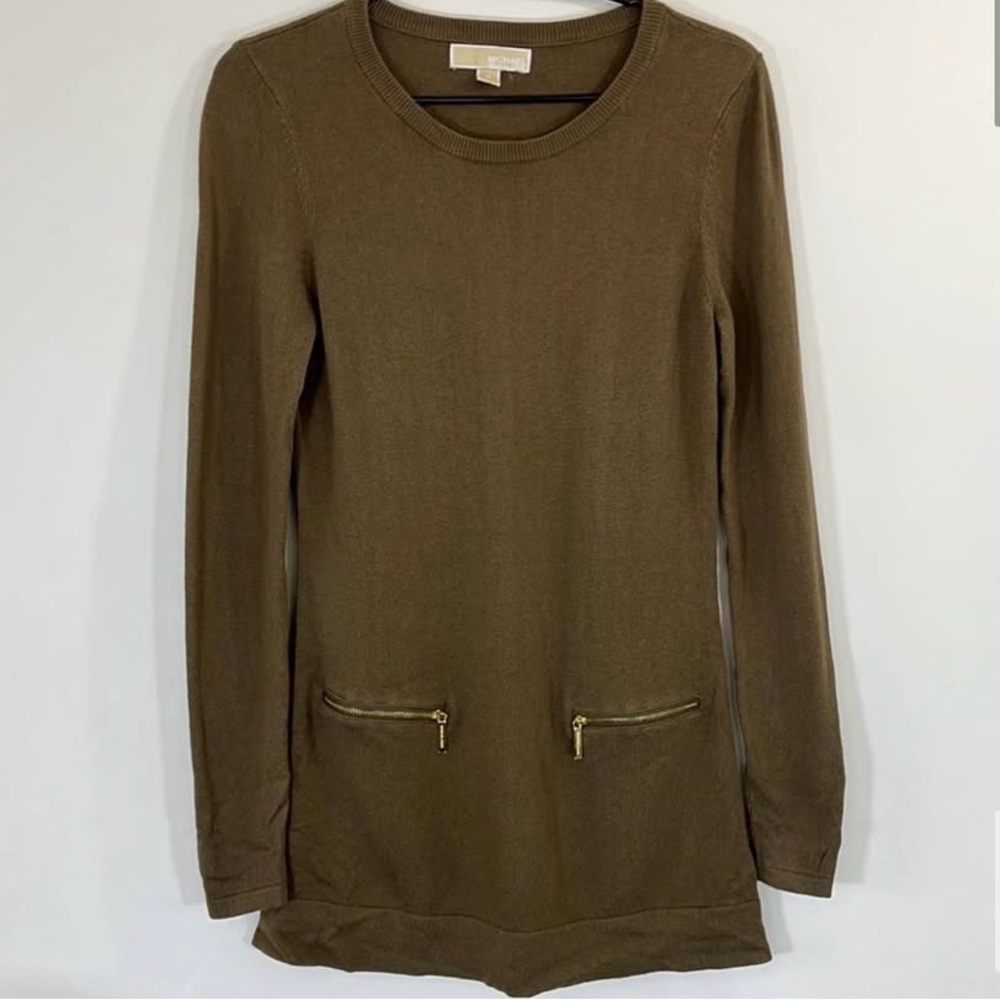 Brown Long Sleeve Sweater with Zipper Pockets